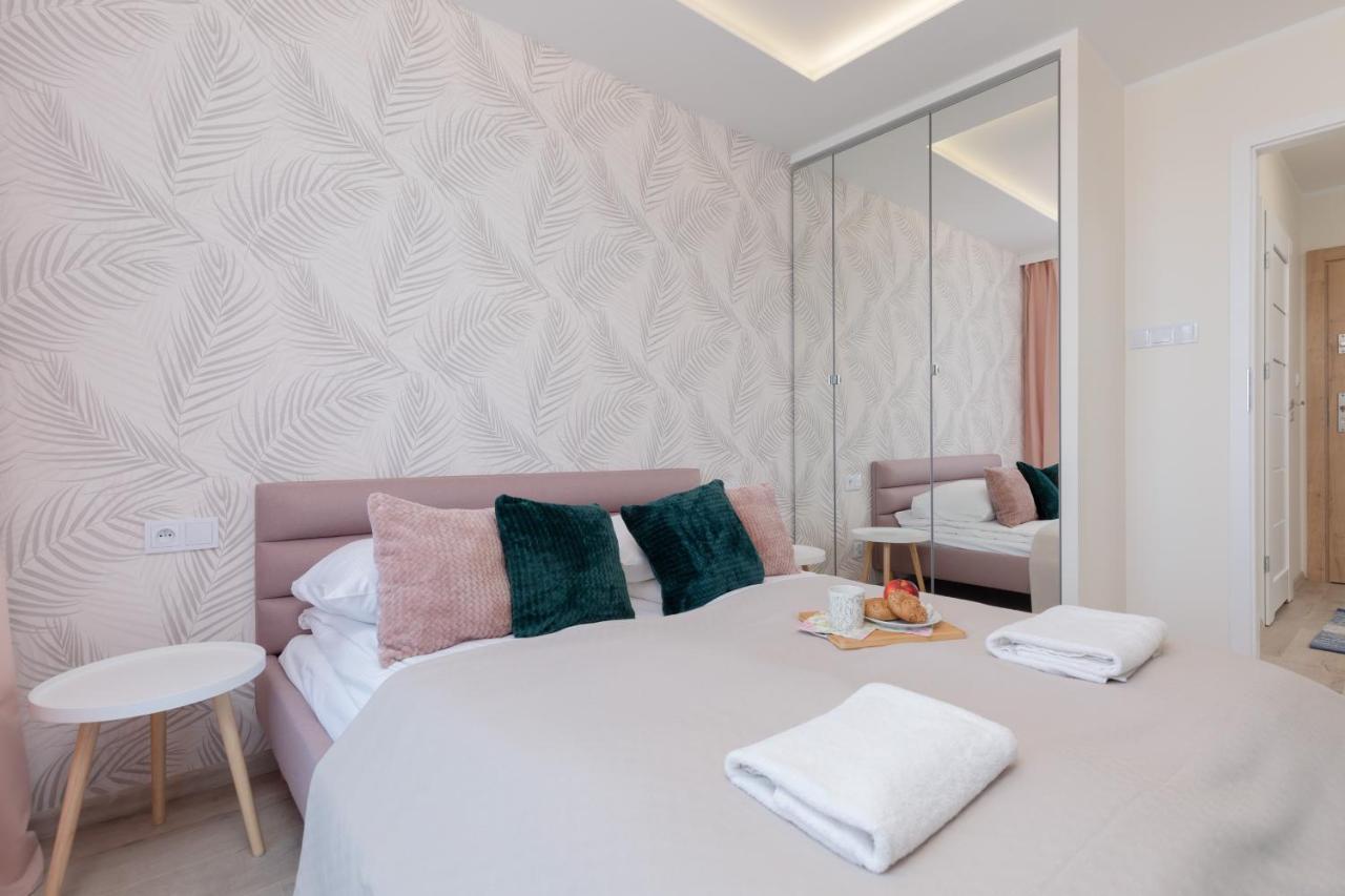 Apartamenty Perlowa Przystan By Noclegi Renters Kołobrzeg Exteriör bild