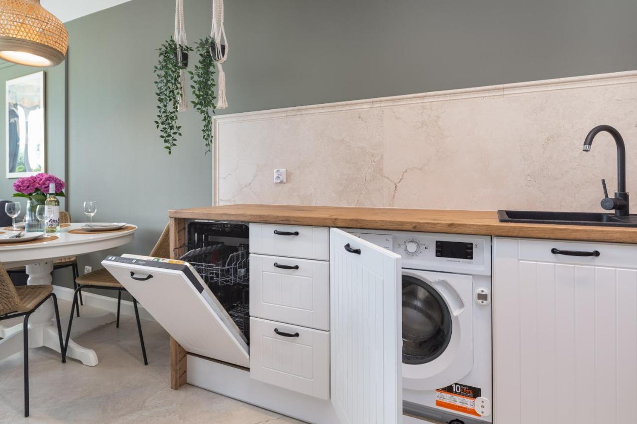 Apartamenty Perlowa Przystan By Noclegi Renters Kołobrzeg Exteriör bild